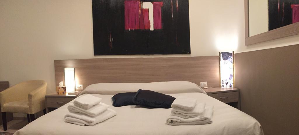 B&B Le Vibrazioni Рим Екстериор снимка