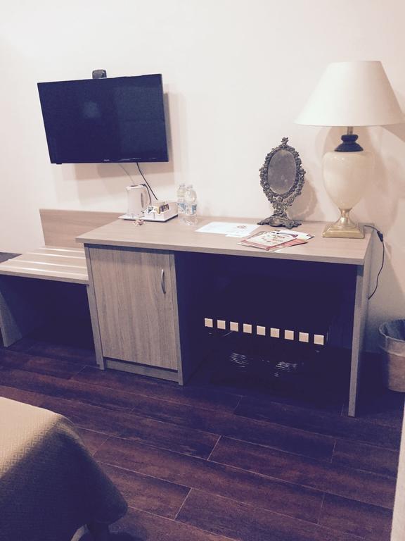 B&B Le Vibrazioni Рим Екстериор снимка